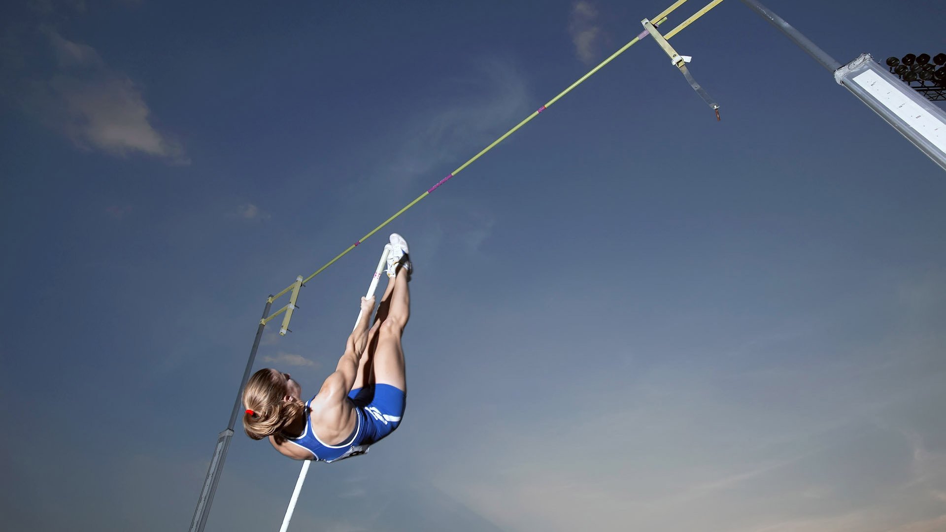 开云体育最新网址-魔幻体育大乱炖,Doinb率多特蒙德亚冠连胜,门兴加时篮板绝杀震惊世界